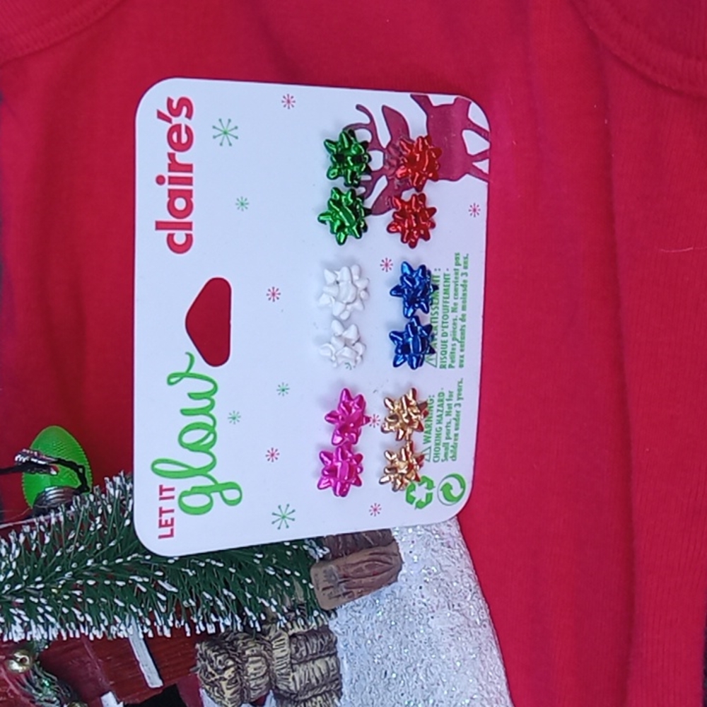 NWT "Claires" 6 pk. Mini bow earrings
